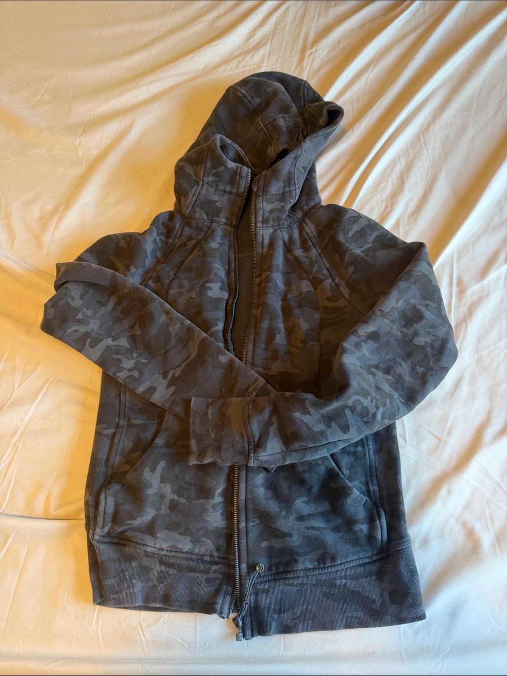 Lululemon scuba